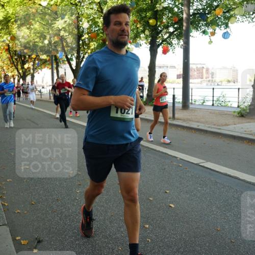 07.09.2025 - BARMER Alsterlauf Yannick Fuchs http://msf.ph/oto/8831456 07.09.2025 11:32:47 Laufen 1021, 8474 meine-sportfotos.de