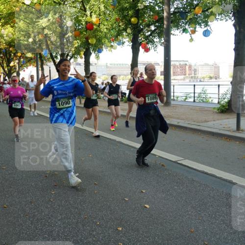 07.09.2025 - BARMER Alsterlauf Yannick Fuchs http://msf.ph/oto/8831462 07.09.2025 11:32:49 Laufen 1251, 1062, 1090, 118, 82, 1089 meine-sportfotos.de