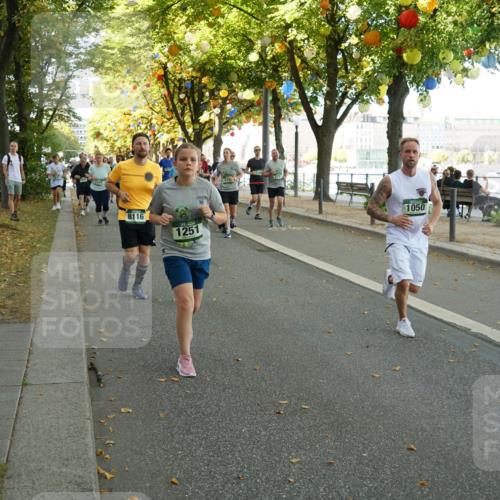 07.09.2025 - BARMER Alsterlauf Yannick Fuchs http://msf.ph/oto/8831470 07.09.2025 11:32:51 Laufen 8116, 1050, 1251 meine-sportfotos.de