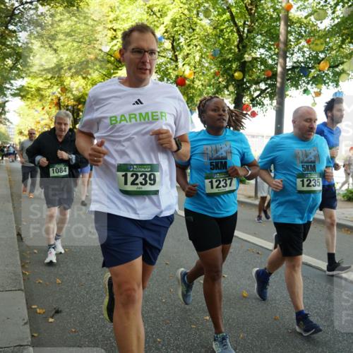 07.09.2025 - BARMER Alsterlauf Yannick Fuchs http://msf.ph/oto/8831493 07.09.2025 11:32:59 Laufen 1084, 36, 1239, 5, 1237, 5, 1235, 1236 meine-sportfotos.de