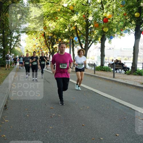 07.09.2025 - BARMER Alsterlauf Yannick Fuchs http://msf.ph/oto/8831513 07.09.2025 11:33:05 Laufen 8472, 4056, 4056, 8473, 1060, 1124 meine-sportfotos.de