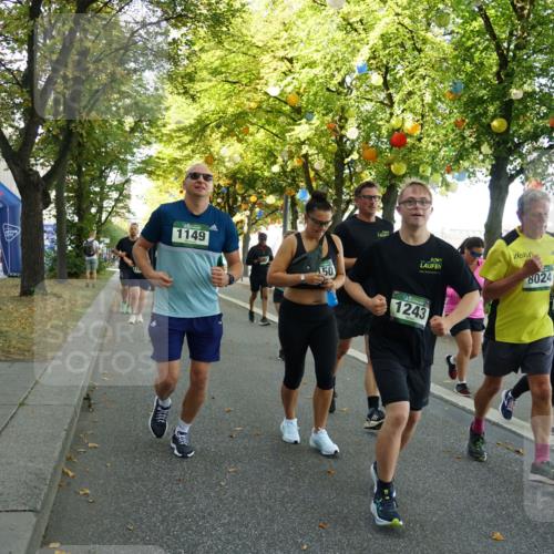 07.09.2025 - BARMER Alsterlauf Yannick Fuchs http://msf.ph/oto/8831543 07.09.2025 11:33:16 Laufen 8024, 1149, 50, 1243 meine-sportfotos.de