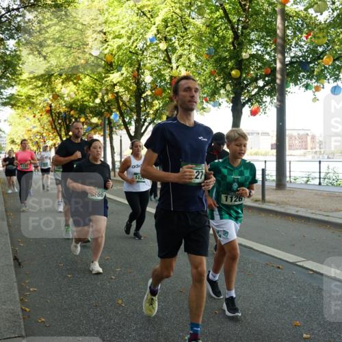 07.09.2025 - BARMER Alsterlauf Yannick Fuchs http://msf.ph/oto/8831549 07.09.2025 11:33:19 Laufen 1225, 66, 102, 27, 1126, 5 meine-sportfotos.de
