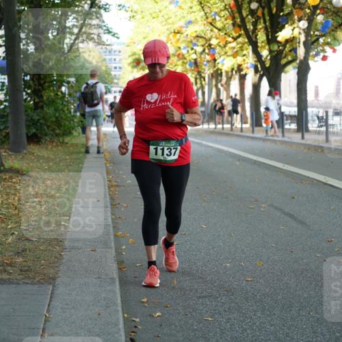 07.09.2025 - BARMER Alsterlauf Yannick Fuchs http://msf.ph/oto/8831650 07.09.2025 11:34:36 Laufen 1137 meine-sportfotos.de