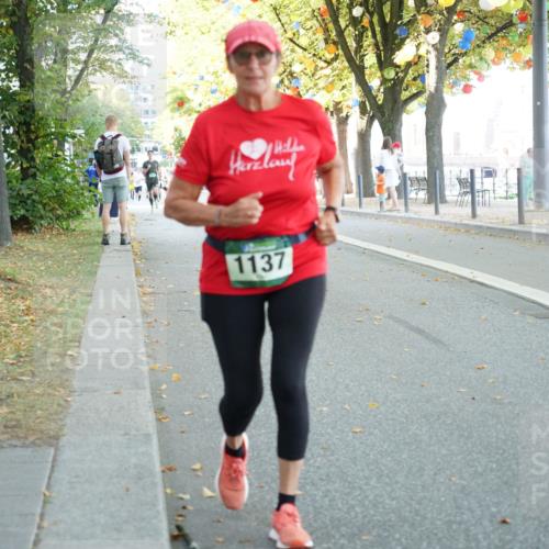 07.09.2025 - BARMER Alsterlauf Yannick Fuchs http://msf.ph/oto/8831652 07.09.2025 11:34:37 Laufen 1137 meine-sportfotos.de