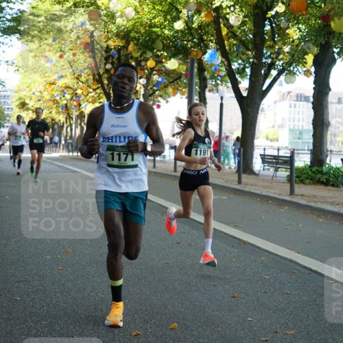 07.09.2025 - BARMER Alsterlauf Yannick Fuchs http://msf.ph/oto/8831668 07.09.2025 11:34:52 Laufen 1171, 1191 meine-sportfotos.de