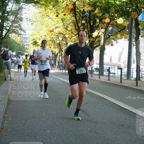 07.09.2025 - BARMER Alsterlauf Yannick Fuchs http://msf.ph/oto/8831672 07.09.2025 11:34:54 Laufen 8100, 1091 meine-sportfotos.de
