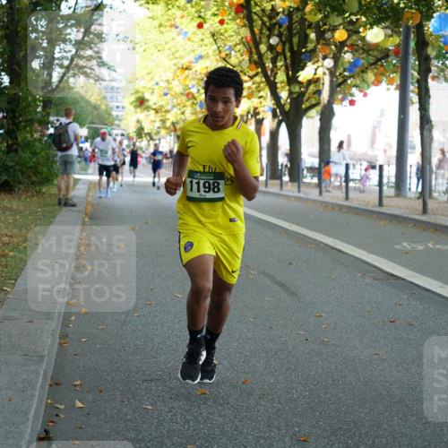 07.09.2025 - BARMER Alsterlauf Yannick Fuchs http://msf.ph/oto/8831686 07.09.2025 11:35:01 Laufen 1198 meine-sportfotos.de