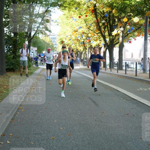 07.09.2025 - BARMER Alsterlauf Yannick Fuchs http://msf.ph/oto/8831691 07.09.2025 11:35:08 Laufen 1008 meine-sportfotos.de