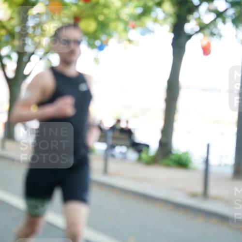 07.09.2025 - BARMER Alsterlauf Yannick Fuchs http://msf.ph/oto/8831714 07.09.2025 11:35:14 Laufen  meine-sportfotos.de