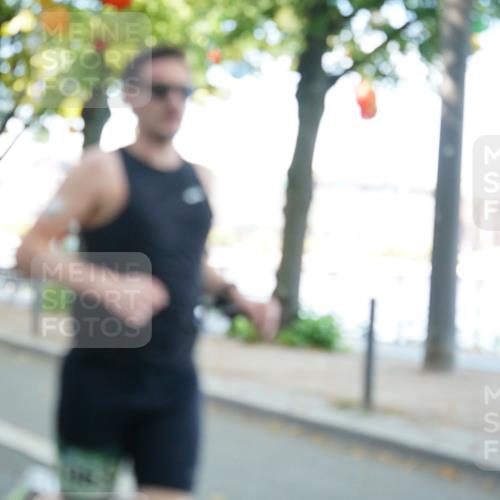 07.09.2025 - BARMER Alsterlauf Yannick Fuchs http://msf.ph/oto/8831715 07.09.2025 11:35:14 Laufen  meine-sportfotos.de