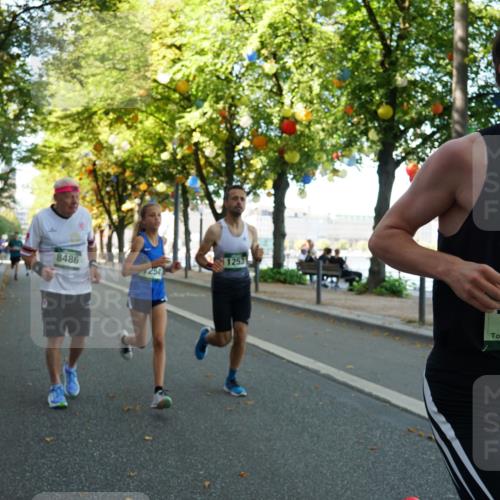 07.09.2025 - BARMER Alsterlauf Yannick Fuchs http://msf.ph/oto/8831732 07.09.2025 11:35:20 Laufen 8486, 254, 1253, 36, 1081 meine-sportfotos.de