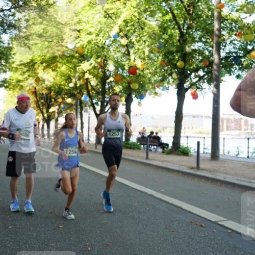 07.09.2025 - BARMER Alsterlauf Yannick Fuchs http://msf.ph/oto/8831733 07.09.2025 11:35:20 Laufen 486, 254, 1253 meine-sportfotos.de