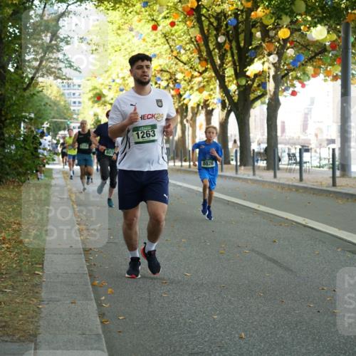 07.09.2025 - BARMER Alsterlauf Yannick Fuchs http://msf.ph/oto/8831784 07.09.2025 11:35:42 Laufen 8077, 24, 1263, 8026 meine-sportfotos.de