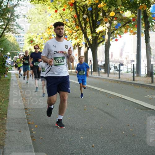 07.09.2025 - BARMER Alsterlauf Yannick Fuchs http://msf.ph/oto/8831786 07.09.2025 11:35:42 Laufen 8077, 120, 1263, 8026 meine-sportfotos.de