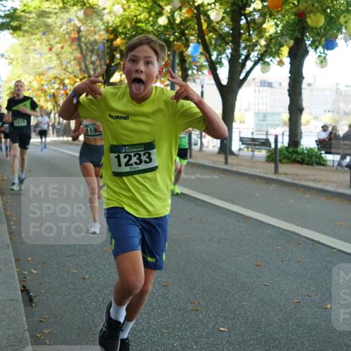 07.09.2025 - BARMER Alsterlauf Yannick Fuchs http://msf.ph/oto/8831822 07.09.2025 11:35:52 Laufen 1015, 119, 1233 meine-sportfotos.de