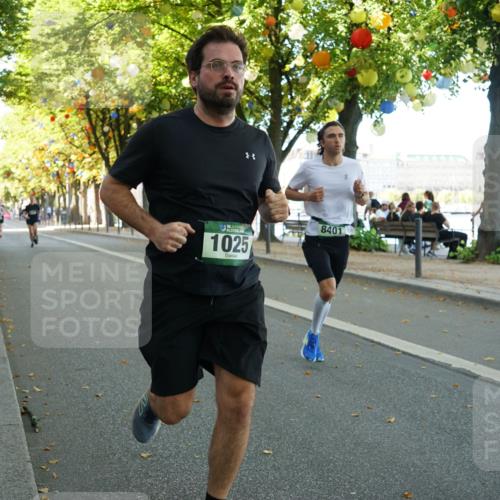 07.09.2025 - BARMER Alsterlauf Yannick Fuchs http://msf.ph/oto/8831839 07.09.2025 11:35:59 Laufen 3, 6, 1025, 8401 meine-sportfotos.de