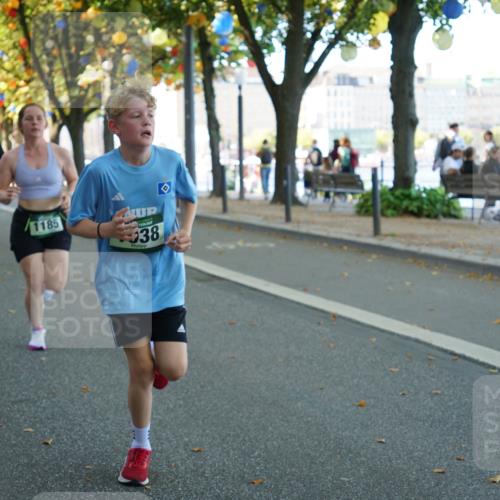 07.09.2025 - BARMER Alsterlauf Yannick Fuchs http://msf.ph/oto/8831858 07.09.2025 11:36:07 Laufen 1185, 38, 102 meine-sportfotos.de