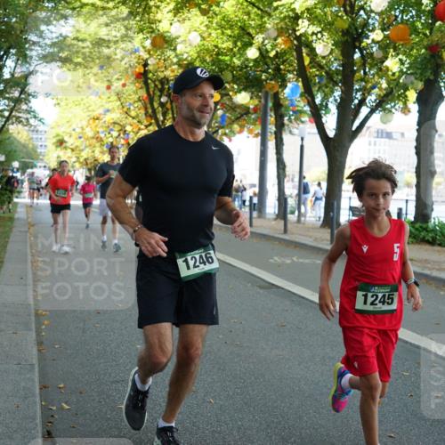 07.09.2025 - BARMER Alsterlauf Yannick Fuchs http://msf.ph/oto/8831902 07.09.2025 11:36:25 Laufen 1246, 1245, 5 meine-sportfotos.de