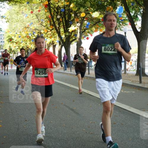 07.09.2025 - BARMER Alsterlauf Yannick Fuchs http://msf.ph/oto/8831911 07.09.2025 11:36:28 Laufen 1031, 1258, 8242, 8022 meine-sportfotos.de