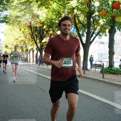 07.09.2025 - BARMER Alsterlauf Yannick Fuchs http://msf.ph/oto/8831933 07.09.2025 11:36:35 Laufen 1206, 3488 meine-sportfotos.de