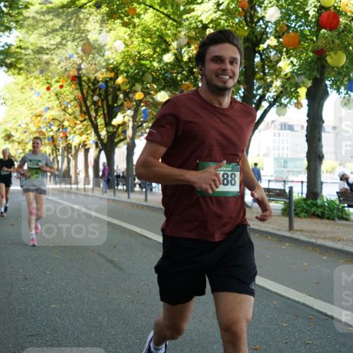 07.09.2025 - BARMER Alsterlauf Yannick Fuchs http://msf.ph/oto/8831934 07.09.2025 11:36:36 Laufen 1206, 88, 88 meine-sportfotos.de