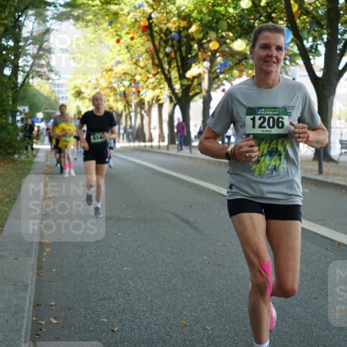 07.09.2025 - BARMER Alsterlauf Yannick Fuchs http://msf.ph/oto/8831941 07.09.2025 11:36:38 Laufen 36, 1206 meine-sportfotos.de