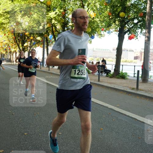 07.09.2025 - BARMER Alsterlauf Yannick Fuchs http://msf.ph/oto/8831964 07.09.2025 11:36:49 Laufen 1055, 064, 1255 meine-sportfotos.de