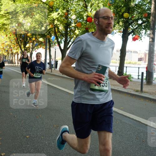 07.09.2025 - BARMER Alsterlauf Yannick Fuchs http://msf.ph/oto/8831965 07.09.2025 11:36:49 Laufen 1033, 1055, 196, 1064, 55 meine-sportfotos.de