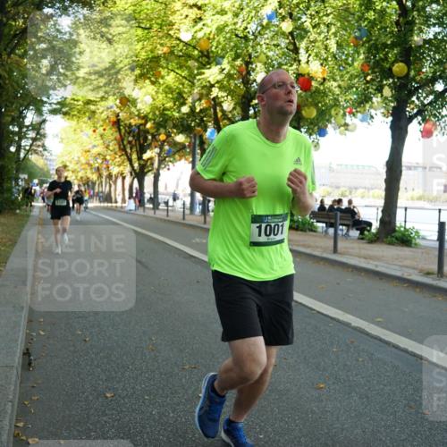 07.09.2025 - BARMER Alsterlauf Yannick Fuchs http://msf.ph/oto/8831979 07.09.2025 11:36:55 Laufen 110, 1001 meine-sportfotos.de