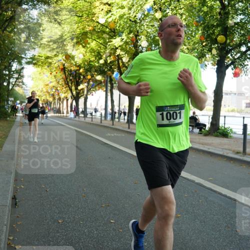 07.09.2025 - BARMER Alsterlauf Yannick Fuchs http://msf.ph/oto/8831980 07.09.2025 11:36:55 Laufen 110, 36, 1001 meine-sportfotos.de