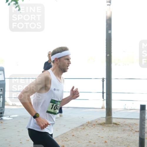 07.09.2025 - BARMER Alsterlauf Yannick Fuchs http://msf.ph/oto/8832009 07.09.2025 11:37:08 Laufen 104 meine-sportfotos.de