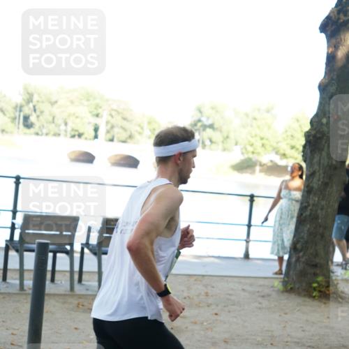 07.09.2025 - BARMER Alsterlauf Yannick Fuchs http://msf.ph/oto/8832015 07.09.2025 11:37:09 Laufen  meine-sportfotos.de