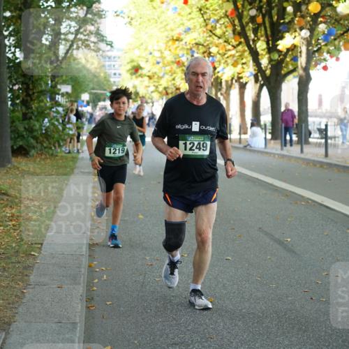 07.09.2025 - BARMER Alsterlauf Yannick Fuchs http://msf.ph/oto/8832057 07.09.2025 11:37:24 Laufen 1219, 1249 meine-sportfotos.de