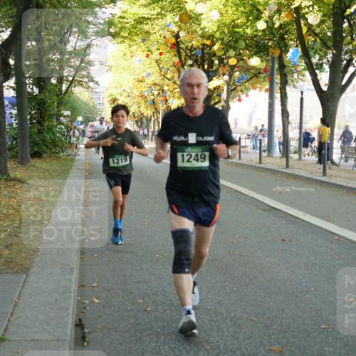 07.09.2025 - BARMER Alsterlauf Yannick Fuchs http://msf.ph/oto/8832060 07.09.2025 11:37:25 Laufen 1219, 1249 meine-sportfotos.de