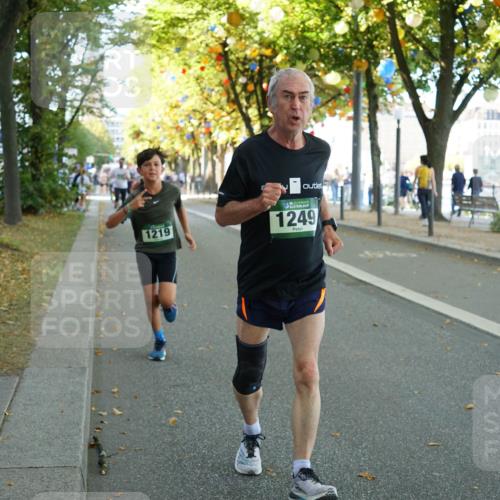 07.09.2025 - BARMER Alsterlauf Yannick Fuchs http://msf.ph/oto/8832062 07.09.2025 11:37:25 Laufen 1219, 1249 meine-sportfotos.de