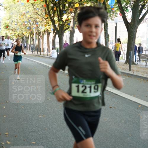 07.09.2025 - BARMER Alsterlauf Yannick Fuchs http://msf.ph/oto/8832066 07.09.2025 11:37:26 Laufen 110, 1219 meine-sportfotos.de