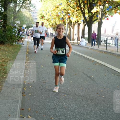 07.09.2025 - BARMER Alsterlauf Yannick Fuchs http://msf.ph/oto/8832068 07.09.2025 11:37:29 Laufen 3110 meine-sportfotos.de
