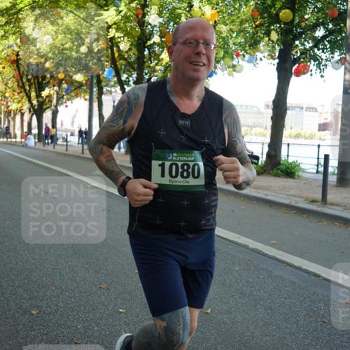 07.09.2025 - BARMER Alsterlauf Yannick Fuchs http://msf.ph/oto/8832096 07.09.2025 11:37:39 Laufen 004, 36, 1080 meine-sportfotos.de