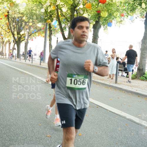 07.09.2025 - BARMER Alsterlauf Yannick Fuchs http://msf.ph/oto/8832115 07.09.2025 11:37:47 Laufen 1052, 1056 meine-sportfotos.de