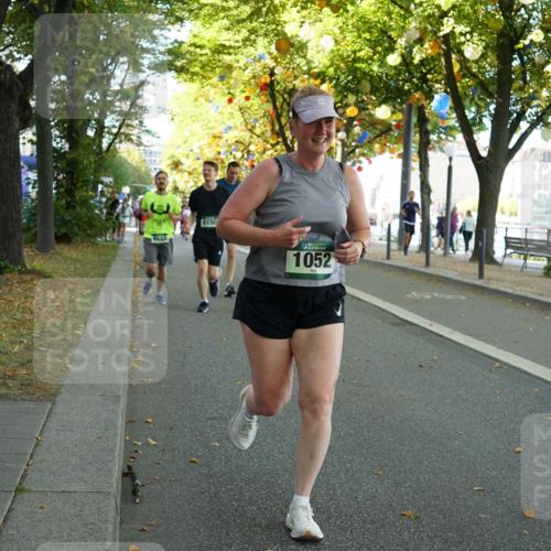 07.09.2025 - BARMER Alsterlauf Yannick Fuchs http://msf.ph/oto/8832122 07.09.2025 11:37:49 Laufen 8144, 8150, 1052, 11 meine-sportfotos.de