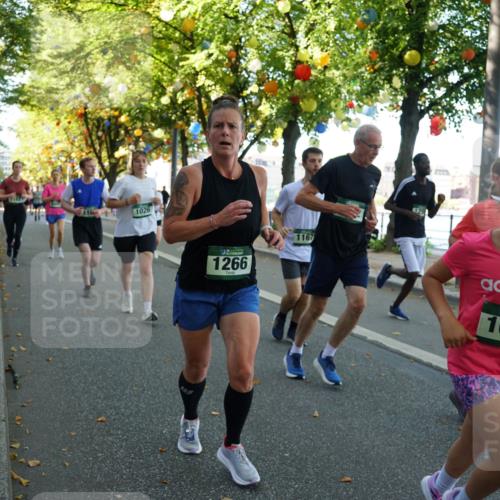07.09.2025 - BARMER Alsterlauf Yannick Fuchs http://msf.ph/oto/8832156 07.09.2025 11:38:05 Laufen 116, 1026, 1266, 1167, 36, 1032 meine-sportfotos.de