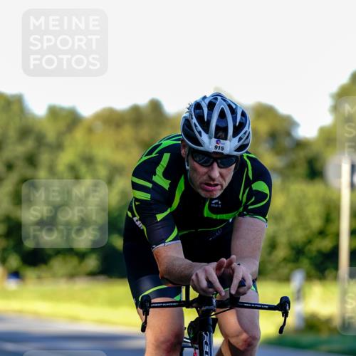 07.09.2025 - 19. Norderstedt Triathlon Michael Burmester http://msf.ph/oto/8832205 07.09.2025 16:22:15 Radfahren 915, 1057, 1420 meine-sportfotos.de