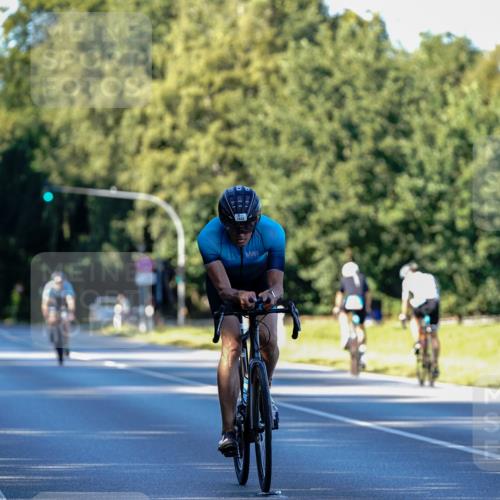 07.09.2025 - 19. Norderstedt Triathlon Michael Burmester http://msf.ph/oto/8832210 07.09.2025 16:22:22 Radfahren 1443, 1632 meine-sportfotos.de