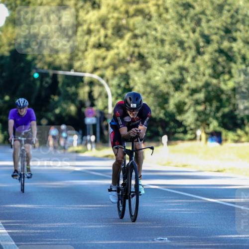 07.09.2025 - 19. Norderstedt Triathlon Michael Burmester http://msf.ph/oto/8832221 07.09.2025 16:22:32 Radfahren 406, 883, 1418 meine-sportfotos.de