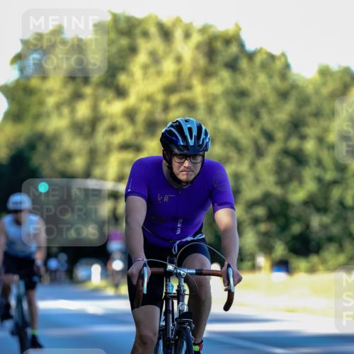 07.09.2025 - 19. Norderstedt Triathlon Michael Burmester http://msf.ph/oto/8832227 07.09.2025 16:22:35 Radfahren 378, 406, 1418, 1452 meine-sportfotos.de