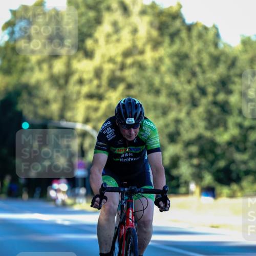07.09.2025 - 19. Norderstedt Triathlon Michael Burmester http://msf.ph/oto/8832243 07.09.2025 16:23:01 Radfahren 386, 1524 meine-sportfotos.de