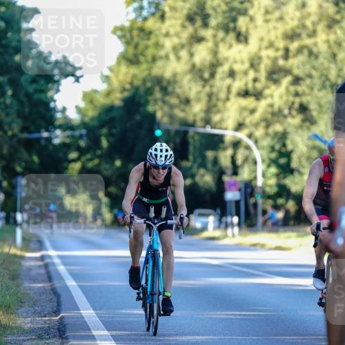 07.09.2025 - 19. Norderstedt Triathlon Michael Burmester http://msf.ph/oto/8832249 07.09.2025 16:23:07 Radfahren 1098, 1575, 1585 meine-sportfotos.de
