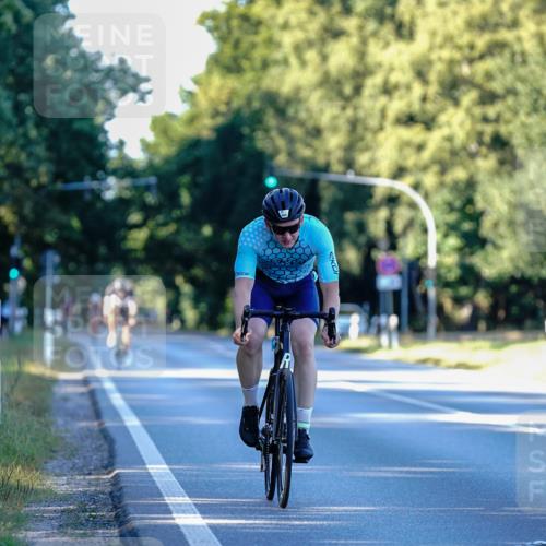 07.09.2025 - 19. Norderstedt Triathlon Michael Burmester http://msf.ph/oto/8832262 07.09.2025 16:23:33 Radfahren 405 meine-sportfotos.de
