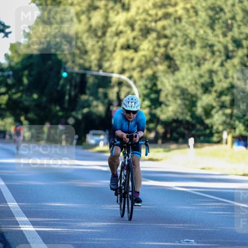 07.09.2025 - 19. Norderstedt Triathlon Michael Burmester http://msf.ph/oto/8832280 07.09.2025 16:24:03 Radfahren 1101 meine-sportfotos.de